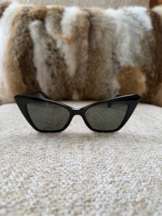 Saint Laurent Accessories - Saint Laurent Black Cat-Eye Sunglasses